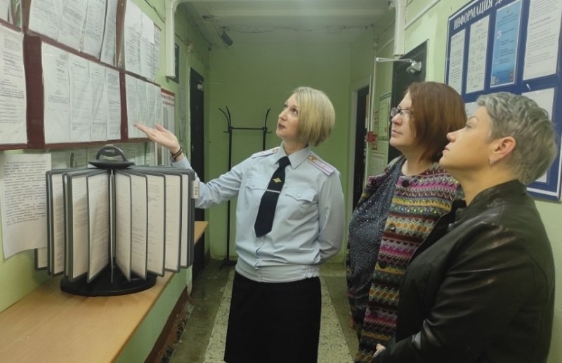 В Бикинском районе общественники посетили отделение по вопросам миграции